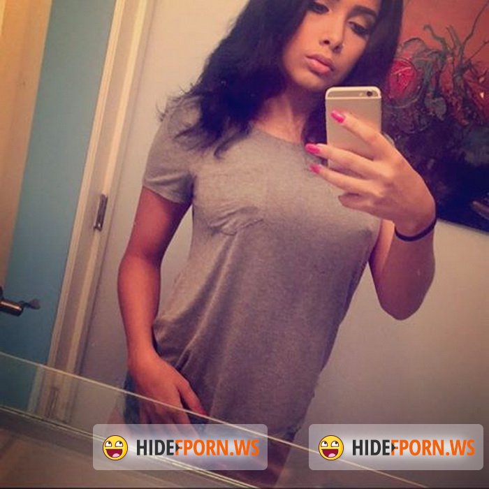 Clips4sale.com - Aaliyah Hadid - Mommie Found My Selfies [FullHD 1080p]