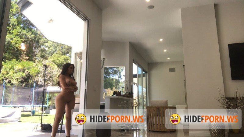 OnlyFans.com - Lela Star - Behind the scenes [FullHD 1080p]