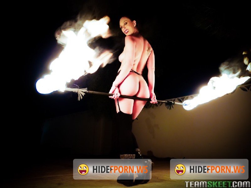 TheRealWorkout/TeamSkeet - Jade Nile - Smoking Hot Fire Spinner Gets A Blazing Dickdown [SD 540p]
