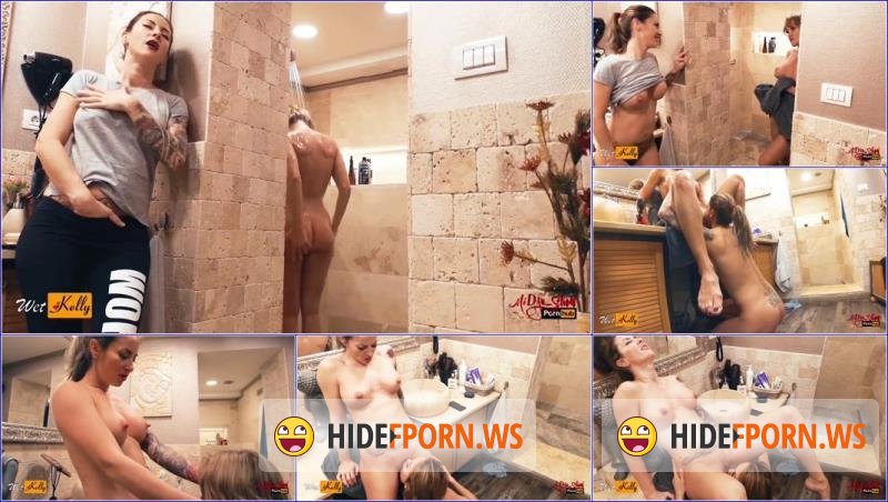 PornHub.com/PornHubPremium.com - Midju Show - WetKelly Watching me in the Shower Lesbie Fun [FullHD 1080p]