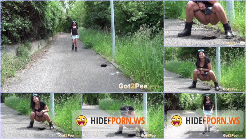 Got2Pee.com - Unknown - Video-two-pee-holes [FullHD 1080p]