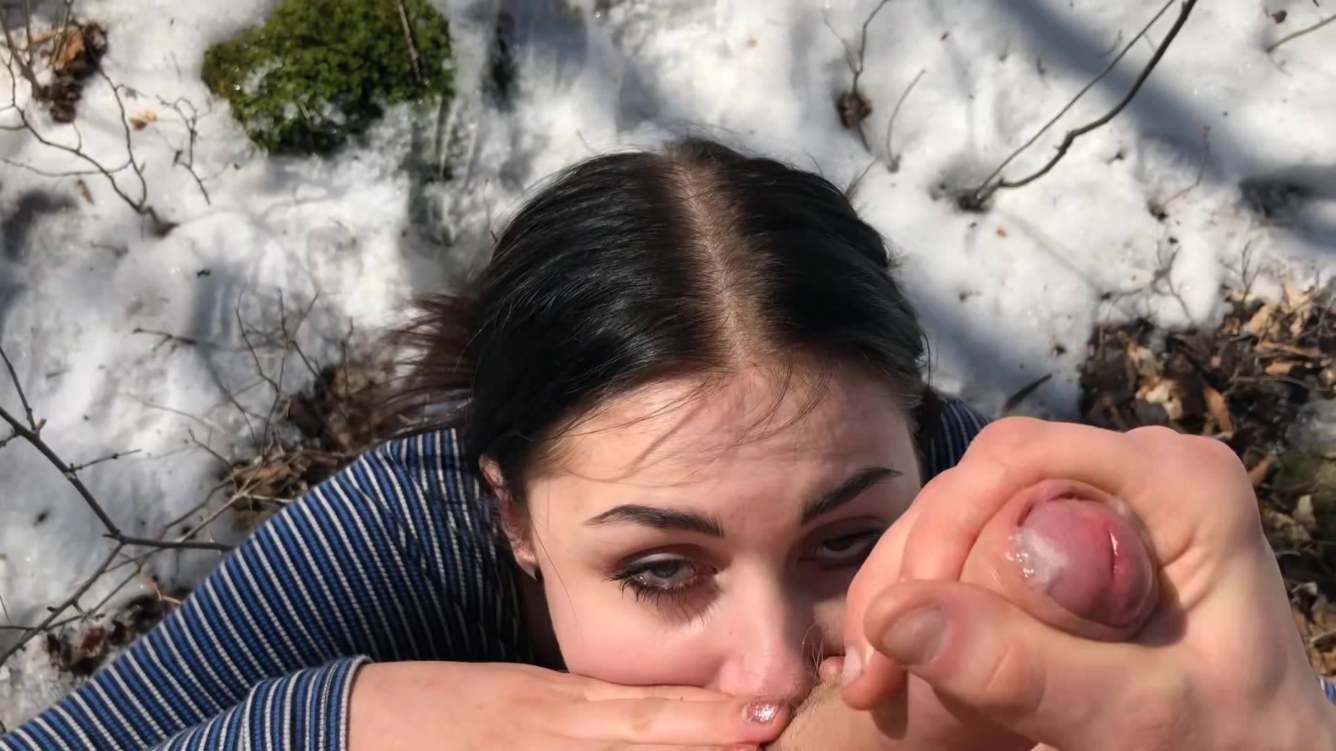 Many Vids 2023 Sophia Wolfe Sucking Cock In The Great Outdoors [FullHD 1080p]