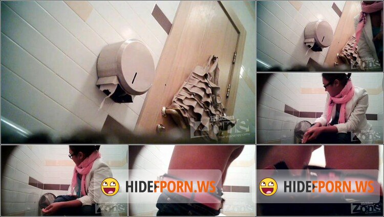 Hidden-zone.com - Unknown - Toilet [HD 720p]