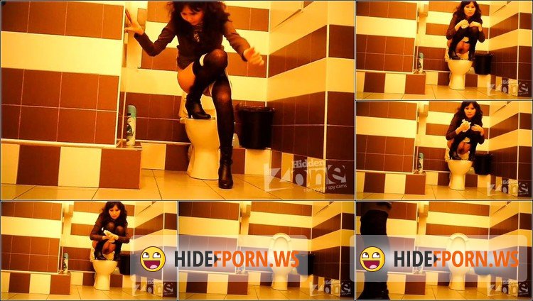 Hidden-zone.com - Unknown - Toilet all [HD 720p]