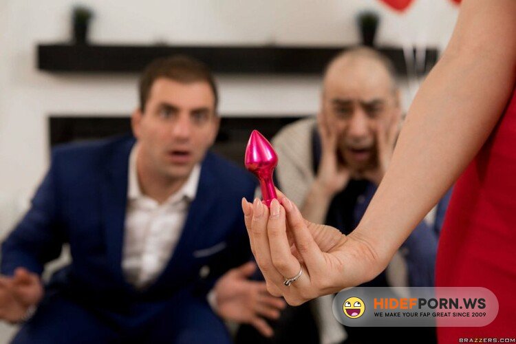 BigButtsLikeItBig.com/Brazzers.com - AJ Applegate - Earning My Valentine [FullHD 1080p]