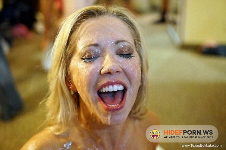 TexxxasBukkake/TexasBukkake.com/ManyVids.com - Mandy Monroe - 16 Man Gangbang Bukkake [HD 720p]