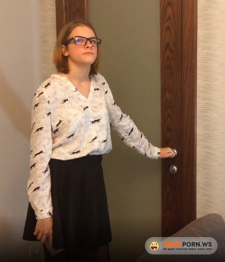 Pornhub.com - semulv - The Boss Leaves the Office and Sees his Secretary Fingering [FullHD 1080p]