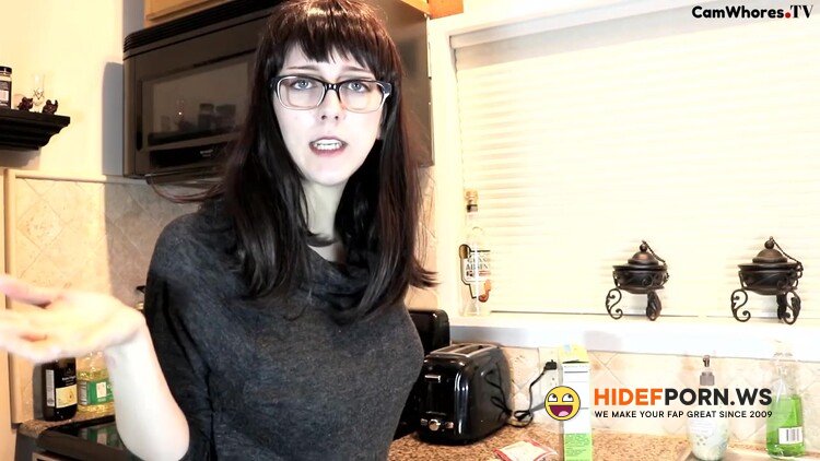 ManyVids.com - Princess Berpl - Mommy's First Doggy DP! [HD 720p]