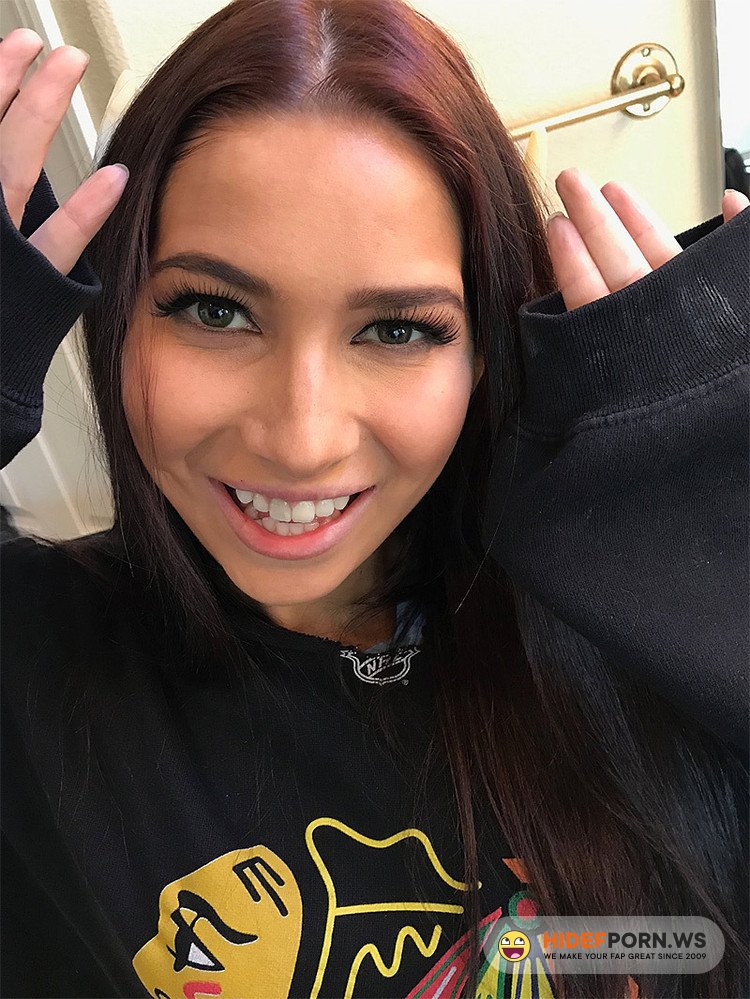 Vixen.com - Olivia Nova - Confessions Of A Side Girl [FullHD 1080p]