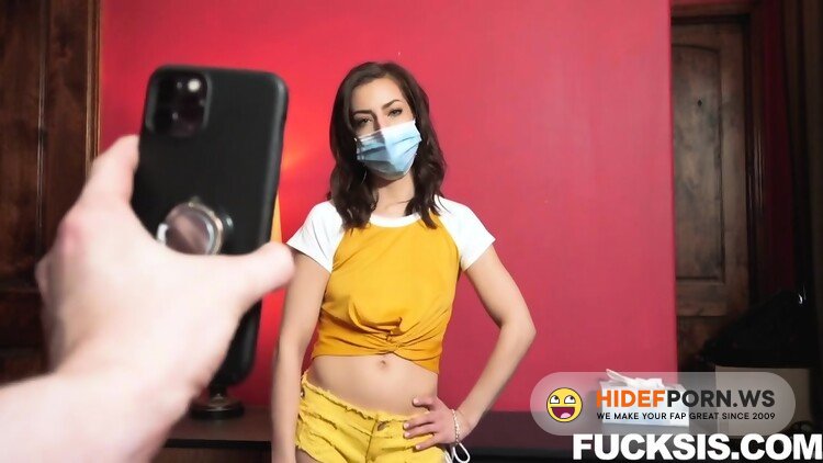 SisLovesMe.com/TeamSkeet.com - Spencer Bradley - Inspecting My Stepsisters Pussy For Coronavirus [FullHD 1080p]