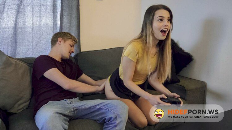 TrueAmateurs.com - Jamie Young - Cute Gamer Girl Gets Creampied By Her Boyfriend [FullHD 1080p]