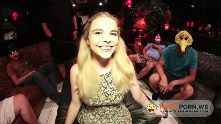 PavlovsWhore/ManyVids.com - Cloe PALMER/PavlovsWhore - 10 Man Bukkake Blowbang at Adult Theater [FullHD 1080p]