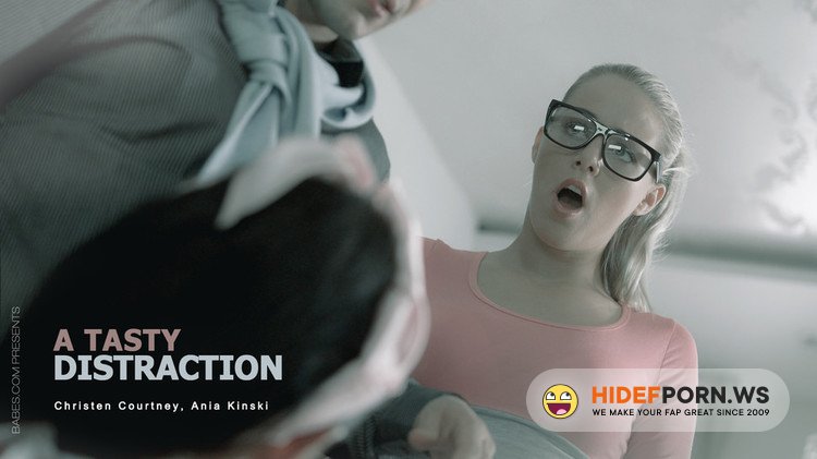 StepMomLessons.com/Babes.com - Ania Kinski, Christen Courtney - A Tasty Distraction [SD 480p]