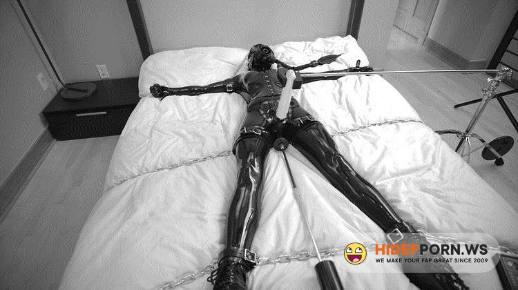 Reflectivedesire.com - Unknown - Chained [FullHD 1080p]