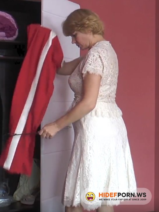 Auntudys - Aliona - 56 Year old Stepauntie Aliona Catches Nephew Spying on her! [FullHD 1080p]