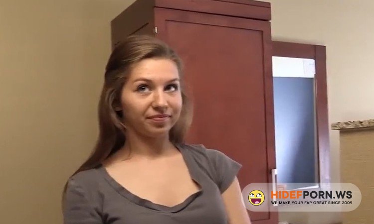 ExCoGi - Ariana Grand - Amateur Teen Ari Fucked and Cum Covered! [HD 720p]