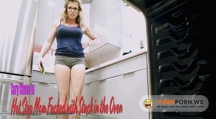 CoryChase - Cory Chase - Fucked my Step Mom while she was Stuck in the Oven - Cory Chase [FullHD 1080p]