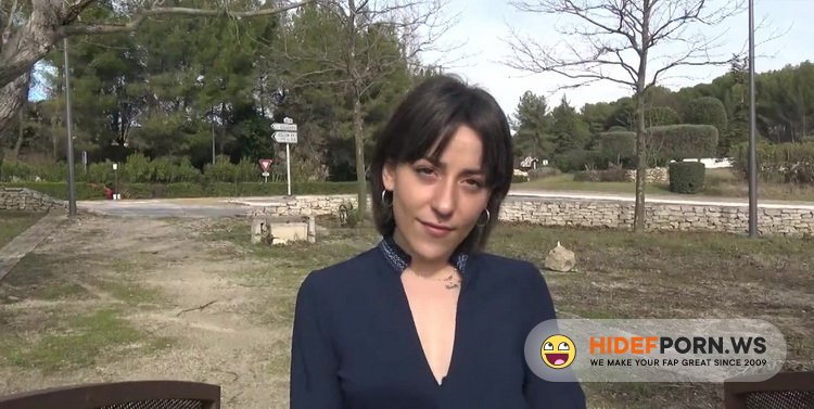 JacquieEtMichelTV/Indecentes-Voisines - Manea - Manea Rushes Headlong Into The Hard [HD 720p]