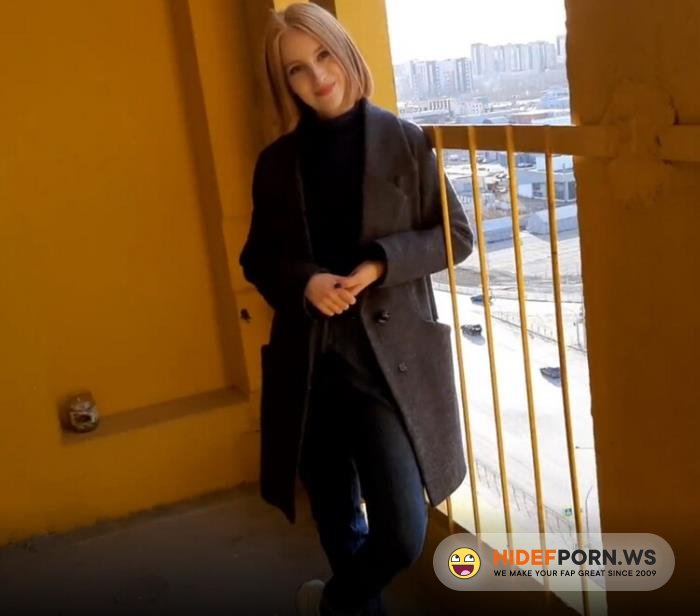 PublicFuck.com - Anny Walker - Juicy Blowjob in Public Place [FullHD 1080p]
