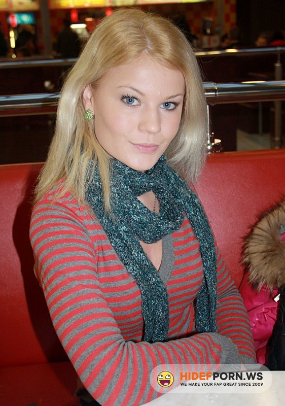 PickupGirls.com - Melania - Fuck In The Mall [HD 720p]