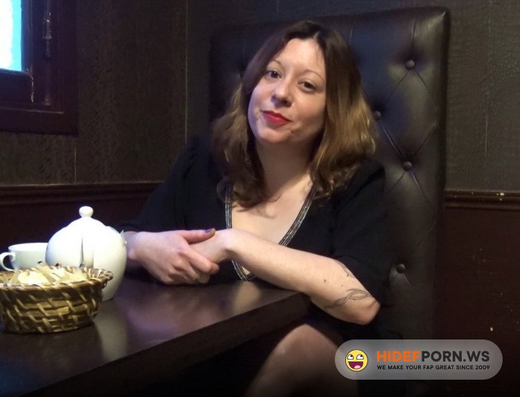 JacquieEtMichelTV.net - Lucie - Tout en double pour Lucie 28ans [FullHD 1080p]