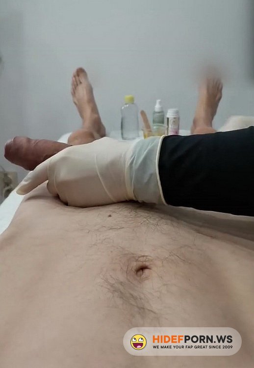 lisafem - lisafem - Dick Wax Depilation by Esthetician  Holds my Foreskin  Massage Oil the end [FullHD 1080p]