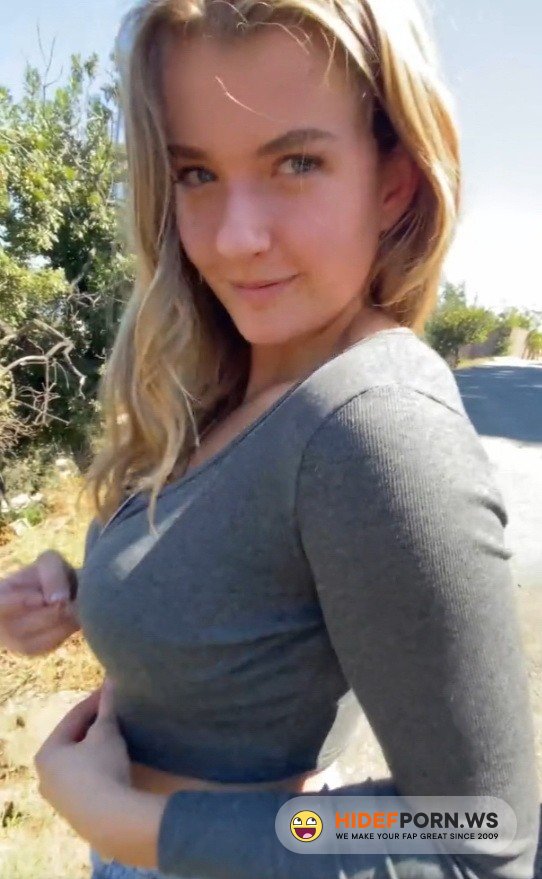 Amateurporn.сс - Mia Melano - Stop the Car and Fuck me Here [UltraHD/4K 2160p]