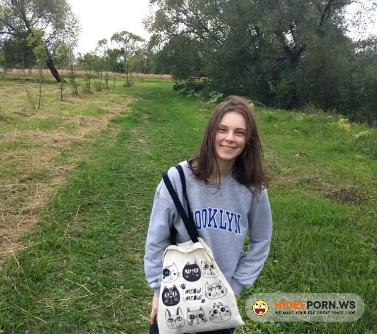 Amateurporn.cc - HiYouth - Teen Outdoor Blowjob [FullHD 1080p]