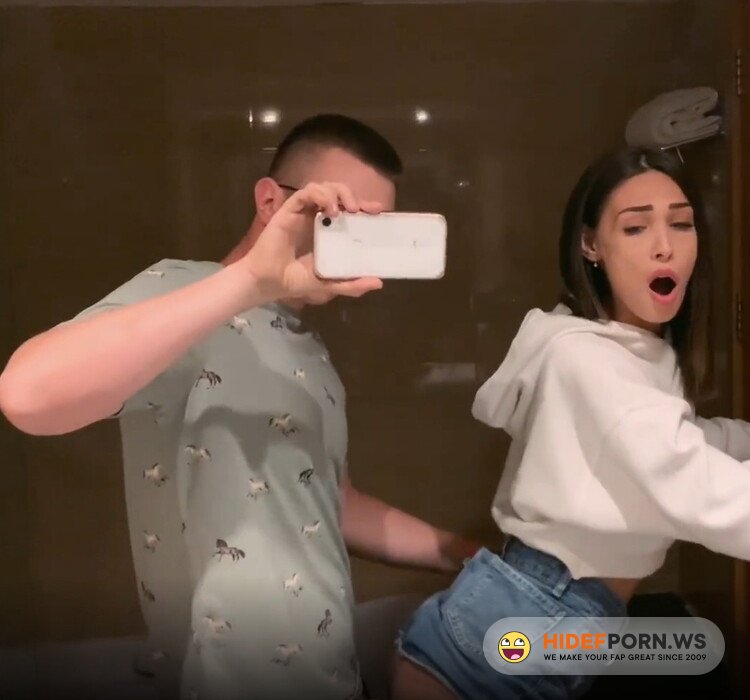 OnlyFans.com - Fiamurr - Amateur Sex with a Hot Student - Cum on a Pretty Face [UltraHD 4K 2160p]