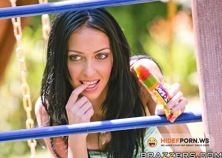 TeensLikeItBig.com/Brazzers.com - Stephanie Cane - Dear Diary...I Luv Big Cock! [HD 720p]