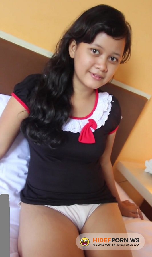 Amateurporn.cc - Isti - Thai Teen Whore [FullHD 1080p]