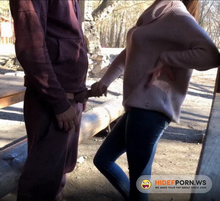 PublicFuck.com - ArrestMe - Tourist Girl Fuck With Stranger In Park [FullHD 1080p]