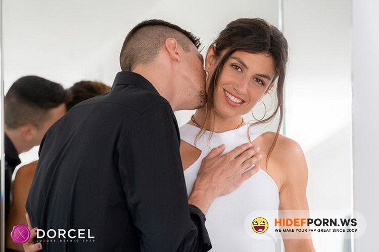 DorcelClub.com - Julia Roca - 4 You [FullHD 1080p]