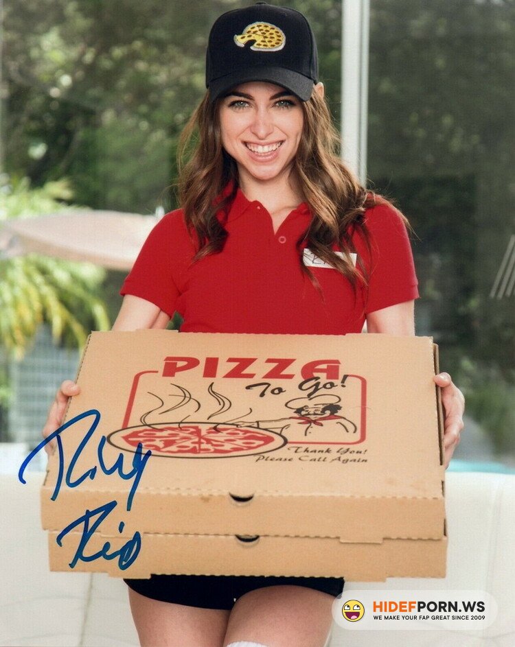 ReidMyLips.com - Riley Reid - Pizza That Ass [HD 720p]