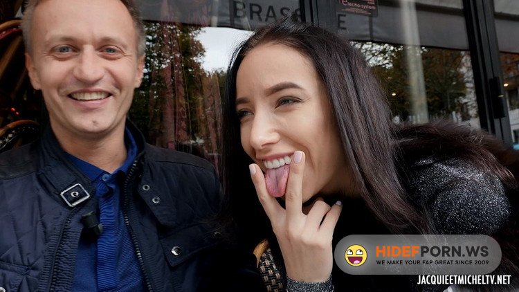 JacquieEtMichelTV.net/Indecentes-Voisines.com - Lola Bulgari - Alina, 21ans, decouvre la France ! [FullHD 1080p]