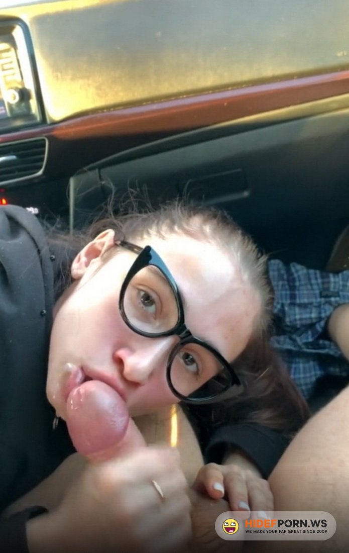 Maryvincxxx Aka Maria Romanova - Passionate Blowjob in the Car [UltraHD 4K 2160p]