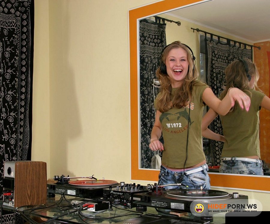 Amateurporn.сс - Pocahontas - Sex With Disco Girl [SD 484p]