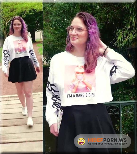 JacquieEtMichelTV.net/Indecentes-Voisines - Malicia - Malicia, 24 Years Old, Cam-Girl With Various Talents [FullHD 1080p]