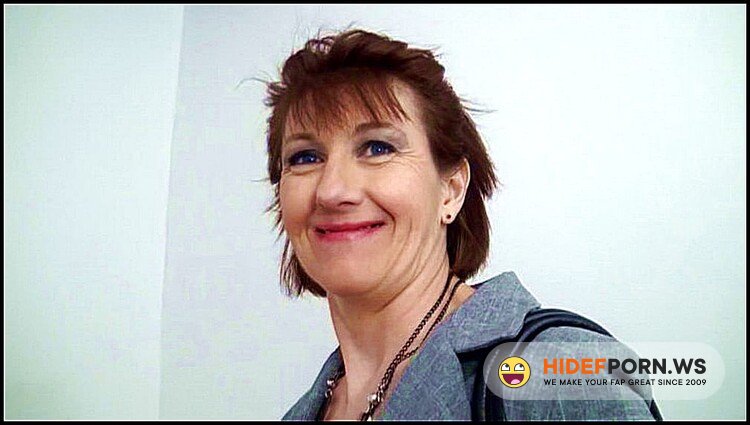 LaFRANCEaPoil.com - Sophie - Sophie, une agent immobilier qui aime jouer les salopes! [HD 720p]
