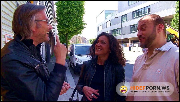 JacquieEtMichelTV.net/Indecentes-Voisines.com - Neshka - Neshka, des doubles sur un chantier [HD 720p]