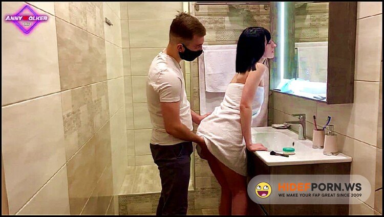 Anny Walker - Fucked a friend s fiancee in the bathroom and she was late for the ceremony [FullHD 1080p]