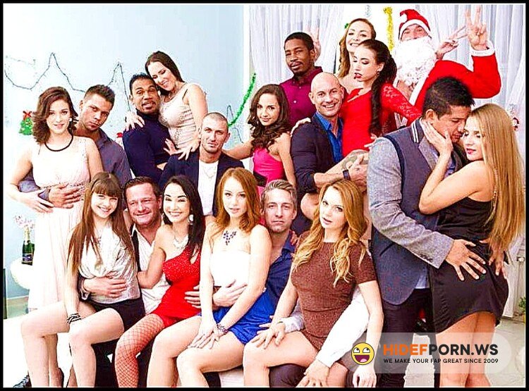 LegalPorno.com - Mea Melone, Belle Claire, Sofi Goldfinger, Ria Sunn, Emily Thorne, Francys Belle, Luna Rival, Lola Bulgari, Kristy Black, Kira Thorn - LP Xmas Orgy 2016 with DAP DP DVP SZ1601 [HD 720p]