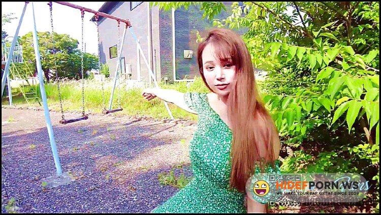 Naomiii - I had a creampie sex with her in a public park. She was excited to be seen by many people [FullHD 1080p]