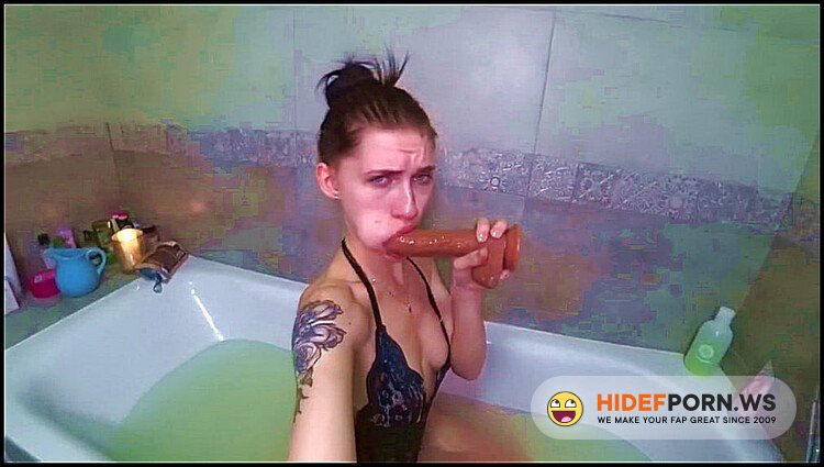 Bigtastymenu - I take a Bath with my Lovely Dildo [FullHD 1080p]
