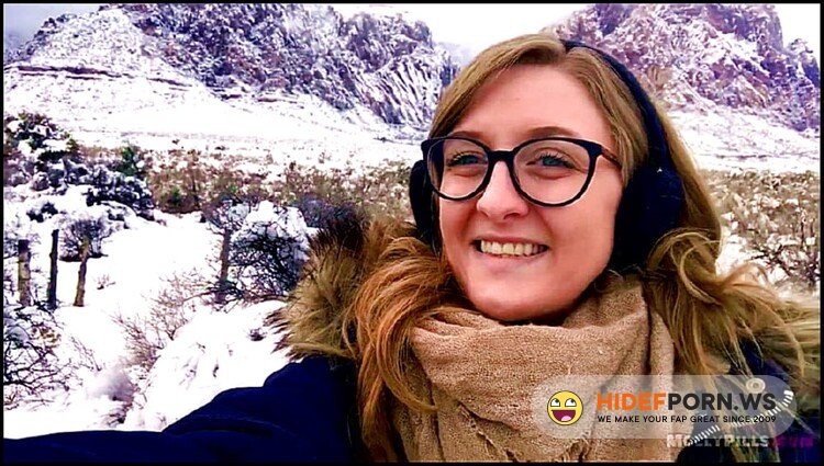 OnlyFans.com - Molly Pills - Amazing Amateur Sucking Skills POV Facial - Horny Hikers [FullHD 1080p]