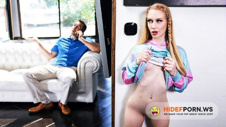 ExxxtraSmall.com/TeamSkeet.com - Emma Starletto - Kicked Out [FullHD 1080p]