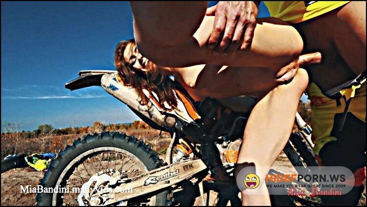 Modelhub - Mia Bandini - I got a ride on a motorcycle and got fucked in my ass [FullHD 1080p]
