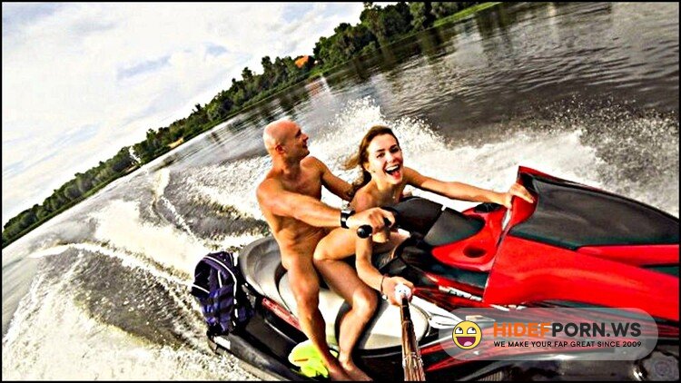 Modelhub - Mia Bandini - Public anal ride on the jet ski in the city centre [FullHD 1080p]
