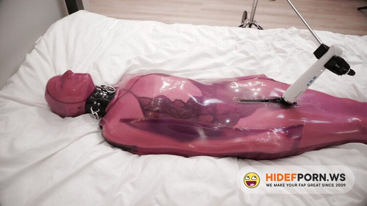 ReflectiveDesire - Latex Girls - Squirm [FullHD 1080p]