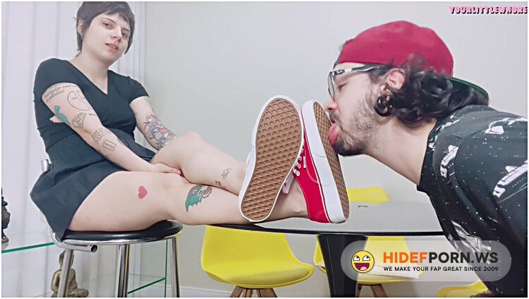 Cleaning my cummy sneakers soles [FullHD 1080p]